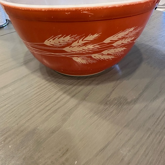 Vintage Pyrex mixing bowl - Picture 4 of 4